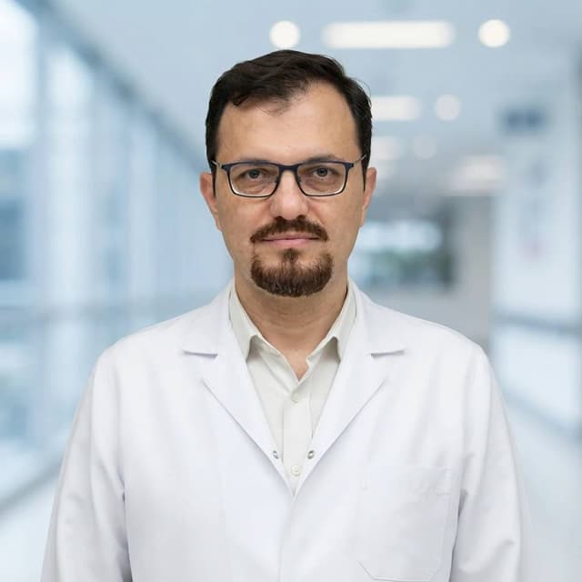 Dr. Arash Azari‑Pour